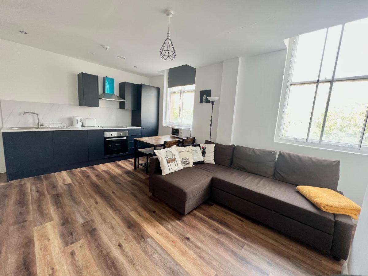 Apartment - City Centre Wv1
